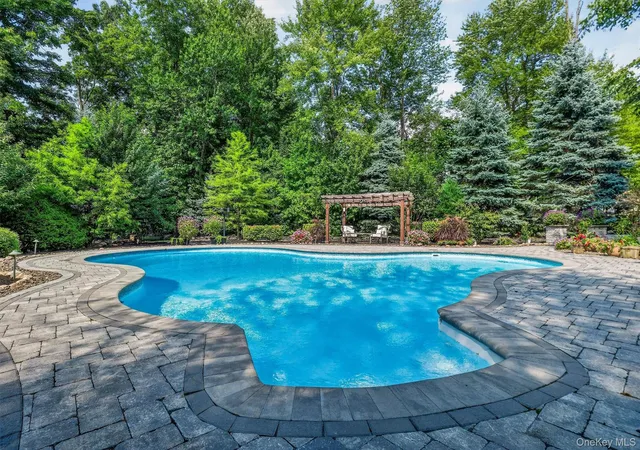 Photo 3 of Single family home for sale at 44 Greenwich Ave, Woodbury, NY 10917 | MLS# 1031426 | Listing updated on 2026-10-01