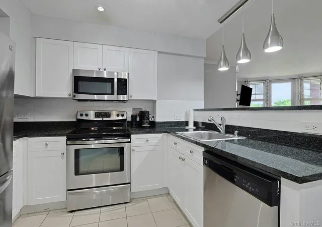 Photo 3 of Sale Pending at 300 Mamaroneck Ave #328, White Plains, NY 10605 | MLS# 1031457 | Listing updated on 2026-10-09