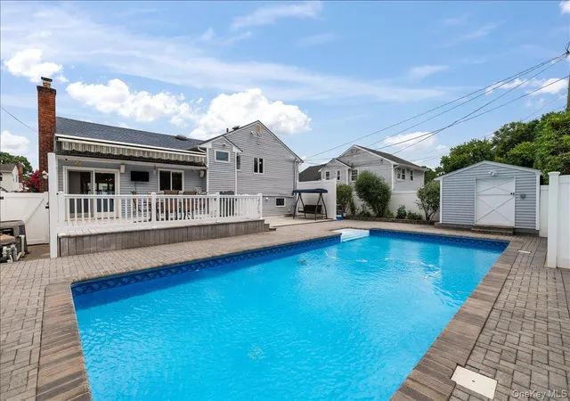 Photo 3 of Sale Pending at 790 Wenwood Dr, Hempstead, NY 11554 | MLS# 1031476 | Listing updated on 2026-08-21