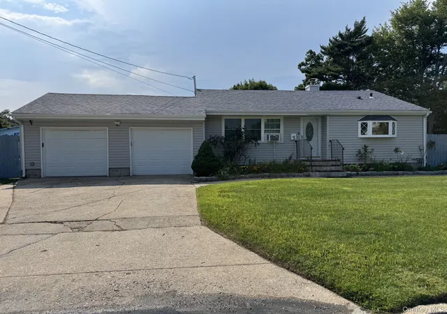 Photo 1 of Sale Pending at 78 Hilltop Dr, Islip, NY 11717 | MLS# 1031479 | Listing updated on 2026-09-02