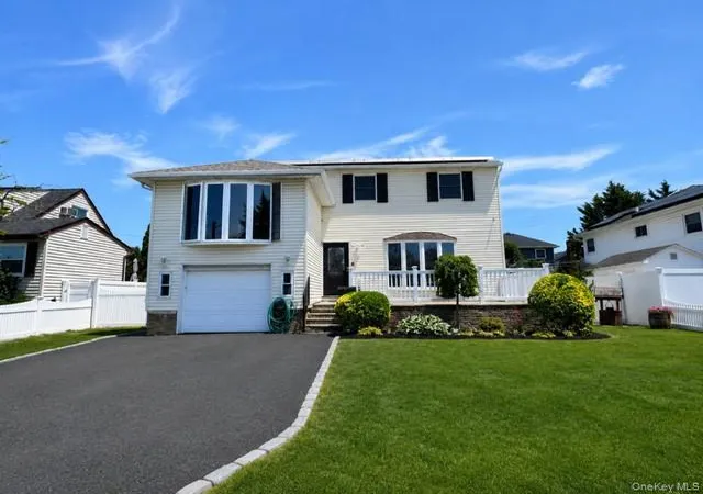 Photo 1 of Sale Pending at 42 Marbourne Rd, Oyster Bay, NY 11714 | MLS# 1031500 | Listing updated on 2026-08-12