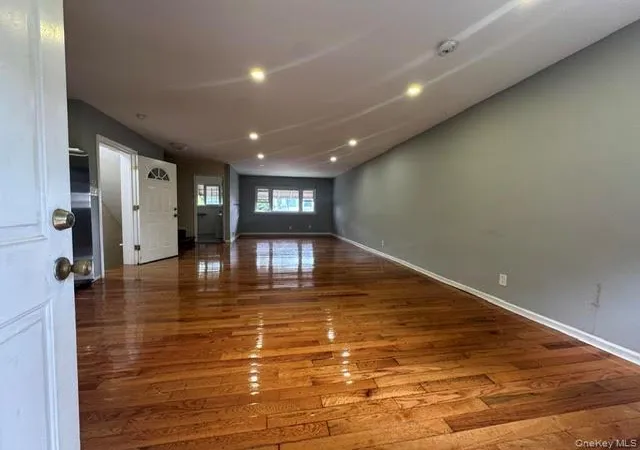 Photo 3 of House for sale at 409 S 3rd Avenue, Mount Vernon, NY 10550 | MLS# 1031503 | Listing updated on 2026-08-04