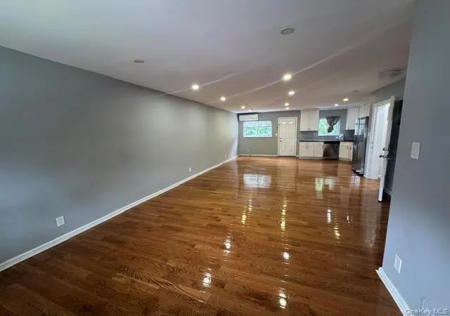 Photo 4 of House for sale at 409 S 3rd Avenue, Mount Vernon, NY 10550 | MLS# 1031503 | Listing updated on 2026-08-04