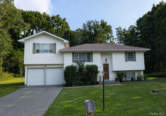 Photo 1 of Single family home for sale at 23 Pike Ct, Monroe, NY 10950 | MLS# 1031523 | Listing updated on 2026-08-01