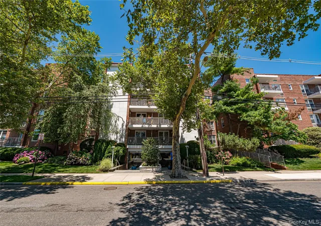 1st image of 100 Brooklyn Ave #2R, Hempstead, NY 11520 | MLS# 1031527