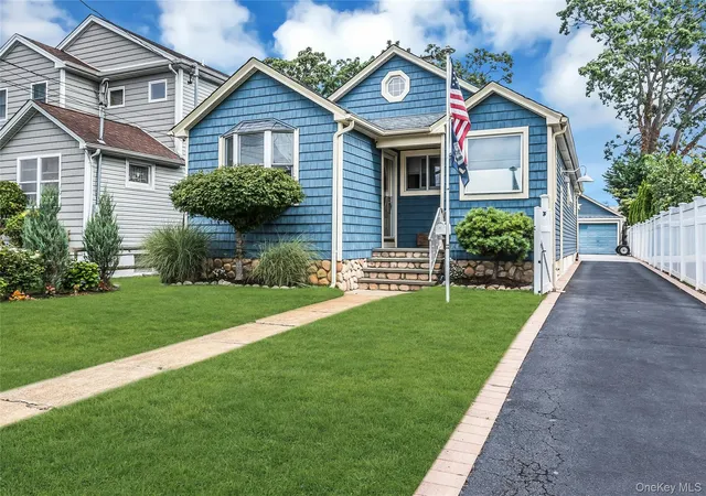 Photo 2 of Sale Pending at 2723 Clarendon Ave, Hempstead, NY 11710 | MLS# 1031530 | Listing updated on 2026-08-12