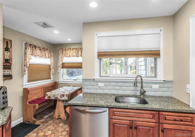 Photo 4 of Sale Pending at 2723 Clarendon Ave, Hempstead, NY 11710 | MLS# 1031530 | Listing updated on 2026-08-12