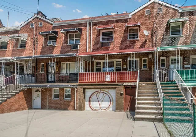 Photo 1 of Single family home for sale at 3410 Gunther Ave, New York, NY 10469 | MLS# 1031535 | Listing updated on 2026-07-29