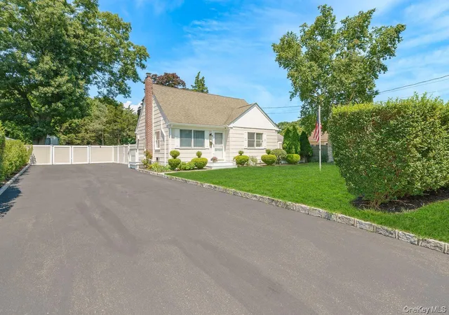 Photo 2 of Sale Pending at 60 Hubbard Ave, Riverhead, NY 11901 | MLS# 1031536 | Listing updated on 2026-10-09