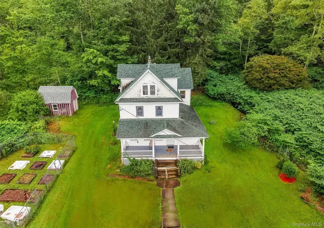Photo 3 of Single family home for sale at 8 Norris Dr, Bethel, NY 12783 | MLS# 1031539 | Listing updated on 2026-08-10