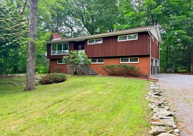 Photo 1 of Single family home for sale at 94 Whangtown Rd, Kent, NY 10512 | MLS# 1031540 | Listing updated on 2026-07-30