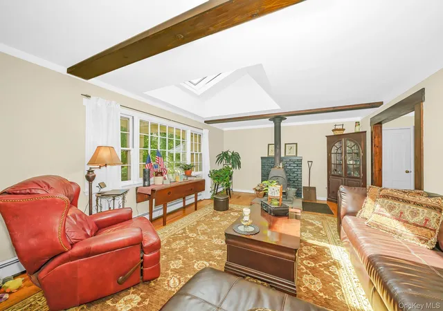 Photo 3 of Sale Pending at 16 Landing Meadow Rd, Smithtown, NY 11787 | MLS# 1031558 | Listing updated on 2026-09-12