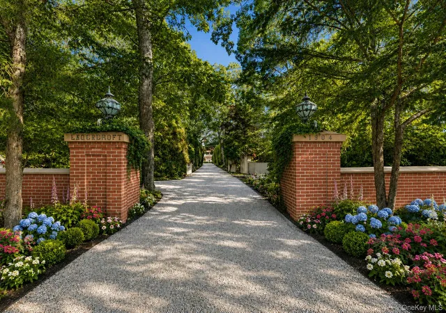 Photo 2 of Mansion for sale at 767 Montauk Hwy, Southampton, NY 11978 | MLS# 1031579 | Listing updated on 2026-10-06