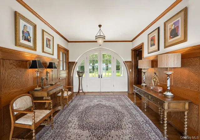 Photo 3 of Mansion for sale at 767 Montauk Hwy, Southampton, NY 11978 | MLS# 1031579 | Listing updated on 2026-10-06