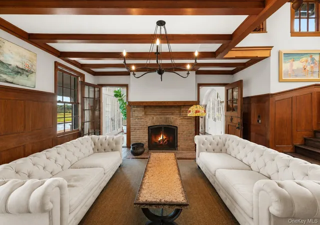Photo 4 of Single family home for sale at 767 Montauk Hwy, Southampton, NY 11978 | MLS# 1031579 | Listing updated on 2026-10-06