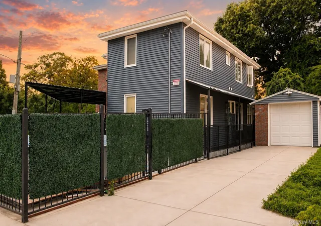 Photo 4 of House for sale at 14384 232nd Street, New York, NY 11413 | MLS# 1031594 | Listing updated on 2026-09-16