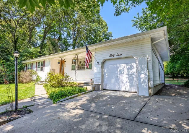 Photo 3 of Sale Pending at 37 Black Locust Ave, Brookhaven, NY 11733 | MLS# 1031598 | Listing updated on 2026-09-03