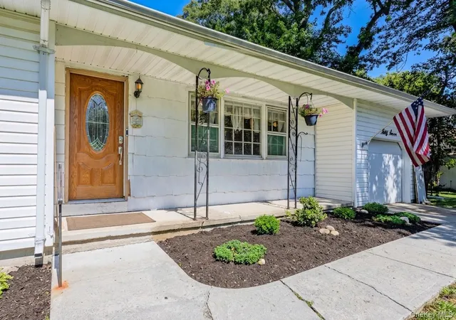 Photo 3 of Sale Pending at 37 Black Locust Ave, Brookhaven, NY 11733 | MLS# 1031598 | Listing updated on 2026-09-03