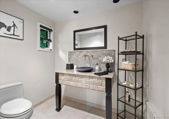 Photo 3 of Single family home for sale at 535 Woodlands Rd, Harrison, NY 10528 | MLS# 1031600 | Listing updated on 2026-09-29