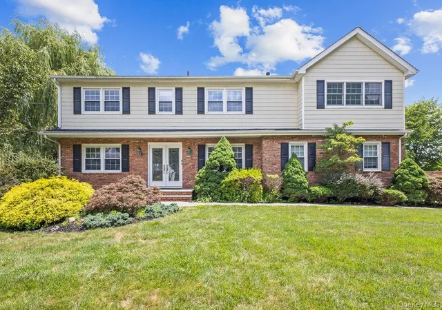 2nd image of 16 Yale Dr, Clarkstown, NY 10956 | MLS# 1031617