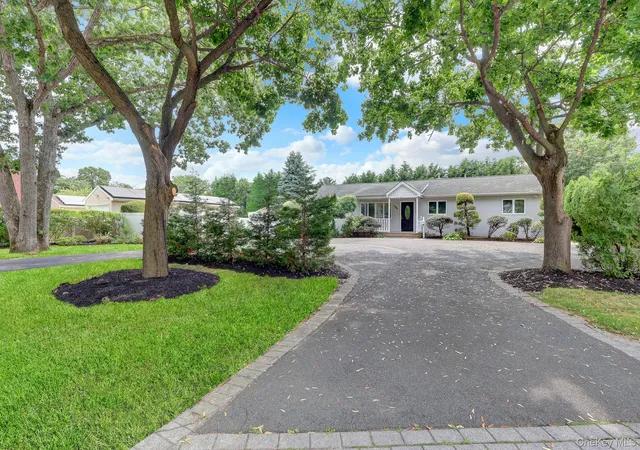 Photo 1 of Single family home for sale at 466 W 4th Street, Islip, NY 11795 | MLS# 1031624 | Listing updated on 2026-10-04