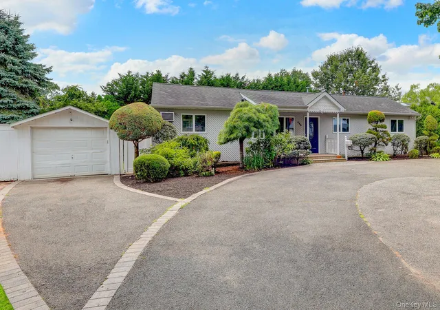 Single family home for sale at 466 W 4th Street, Islip, NY 11795 | MLS# 1031624