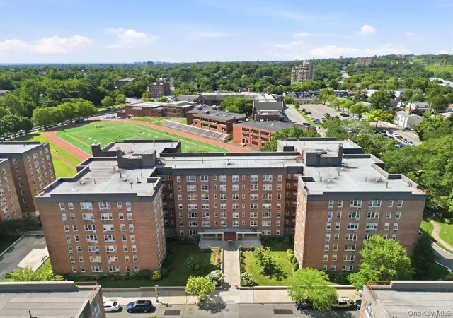 Listing Photo 2 - Condo for sale in building located at 3 Sadore Ln, Yonkers, NY 10701 - Unit #7P