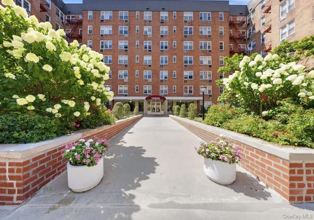 Listing Photo 4 - Condo for sale in building located at 3 Sadore Ln, Yonkers, NY 10701 - Unit #7P