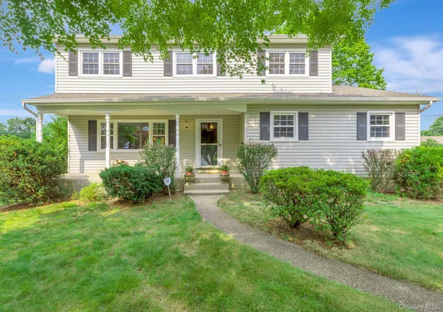 2nd image of 322 2nd Ave, Smithtown, NY 11780 | MLS# 1031653