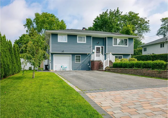 Photo 2 of Sale Pending at 199 W Orange St, Islip, NY 11717 | MLS# 1031654 | Listing updated on 2026-09-01