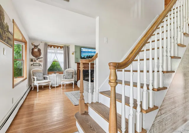 Photo 3 of Single family home for sale at 21 Manchester Ln, Brookhaven, NY 11790 | MLS# 1031657 | Listing updated on 2026-10-05