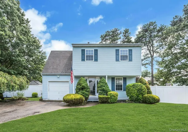 Photo 1 of Sale Pending at 51 Bridger Blvd, Islip, NY 11722 | MLS# 1031660 | Listing updated on 2026-08-04