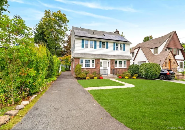 Photo 3 of Single family home for sale at 20 Prescott Ave, White Plains, NY 10606 | MLS# 1031667 | Listing updated on 2026-10-09