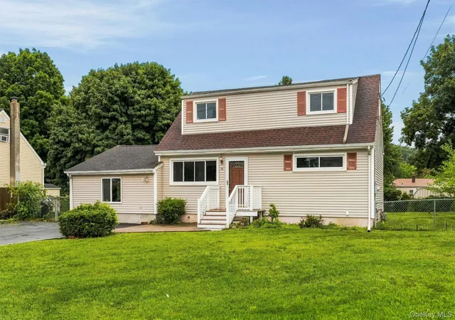 Photo 3 of Sale Pending at 14 Robyn Dr, Monroe, NY 10950 | MLS# 1031673 | Listing updated on 2026-08-21