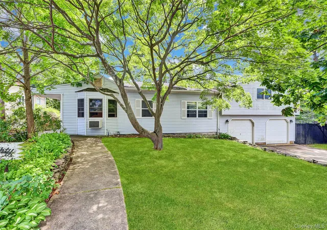 Photo 1 of Sale Pending at 80 Broadway, Islip, NY 11779 | MLS# 1031695 | Listing updated on 2026-09-01