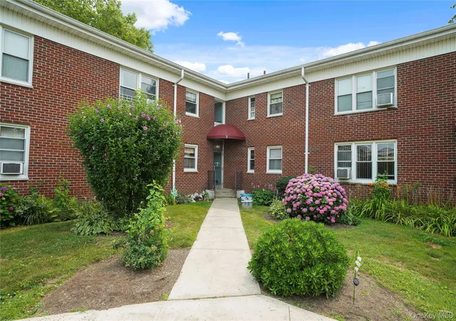 Photo 1 of Sale Pending at 7 Winchester Ave #2A, Yonkers, NY 10710 | MLS# 1031715 | Listing updated on 2026-08-19