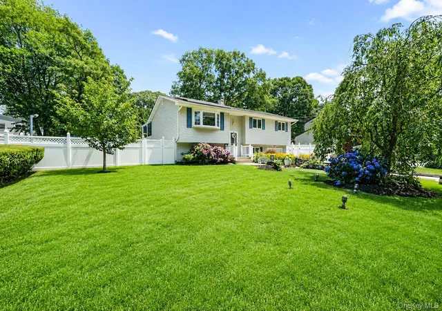 Photo 2 of Sale Pending at 109 Midland Blvd, Brookhaven, NY 11779 | MLS# 1031720 | Listing updated on 2026-08-13