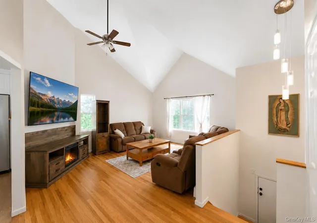 Photo 3 of Sale Pending at 71 Barton Ave, Brookhaven, NY 11772 | MLS# 1031727 | Listing updated on 2026-08-21