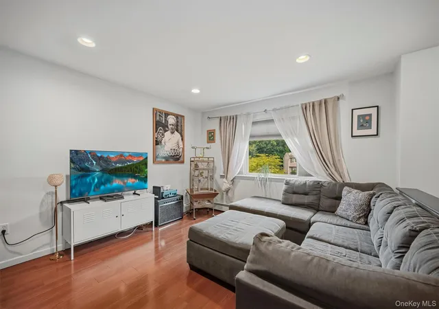 Photo 2 of Sale Pending at 5 Harriet Ln, Clarkstown, NY 10956 | MLS# 1031729 | Listing updated on 2026-08-13