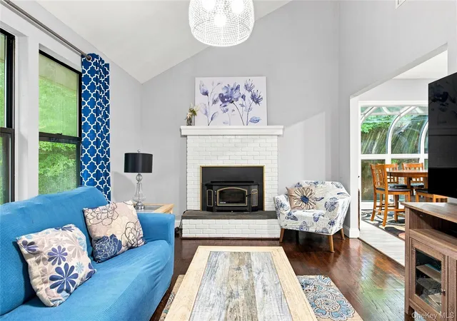 Photo 3 of Sale Pending at 15 Seaside Ave, Brookhaven, NY 11789 | MLS# 1031736 | Listing updated on 2026-08-21