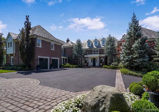 Photo 2 of Mansion for sale at 18 Gwynne Rd, Huntington, NY 11747 | MLS# 1031747 | Listing updated on 2026-07-30