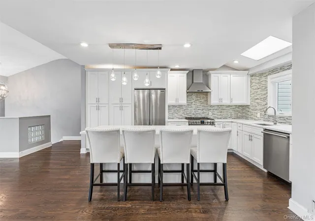 Photo 3 of Single family home for sale at 2812 Covered Brg Rd, Hempstead, NY 11566 | MLS# 1031758 | Listing updated on 2026-09-18