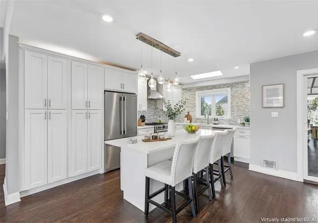 Photo 3 of Single family home for sale at 2812 Covered Brg Rd, Hempstead, NY 11566 | MLS# 1031758 | Listing updated on 2026-09-18