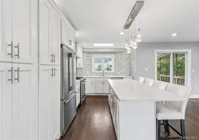 Photo 4 of Single family home for sale at 2812 Covered Brg Rd, Hempstead, NY 11566 | MLS# 1031758 | Listing updated on 2026-09-18