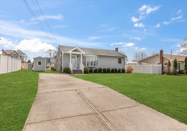 Photo 1 of Condo for sale at 7 Whiting Rd, Southampton, NY 11942 | MLS# 1031766 | Listing updated on 2026-10-03