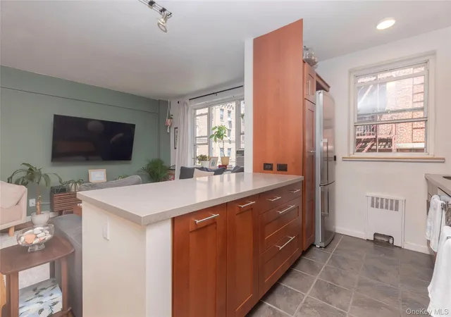 Photo 4 of Sale Pending at 12 Westchester Ave #2J, White Plains, NY 10601 | MLS# 1031789 | Listing updated on 2026-09-04