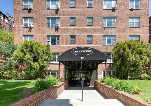 Listing Photo 2 - Condo for sale in building located at 12 Westchester Ave, White Plains, NY 10605 - Unit #2J