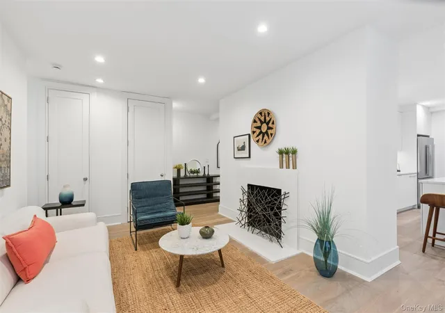 Photo 3 of Condo for sale at 148-09 Northern Blvd #1D, New York, NY 11355 | MLS# 1031808 | Listing updated on 2026-09-30