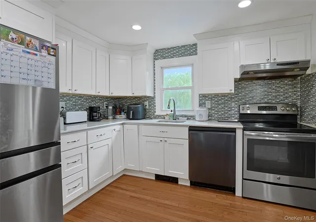 Photo 3 of Sale Pending at 3320 Chelsey St, Yorktown, NY 10547 | MLS# 1031827 | Listing updated on 2026-09-01