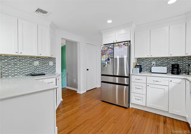 Photo 4 of Sale Pending at 3320 Chelsey St, Yorktown, NY 10547 | MLS# 1031827 | Listing updated on 2026-09-01